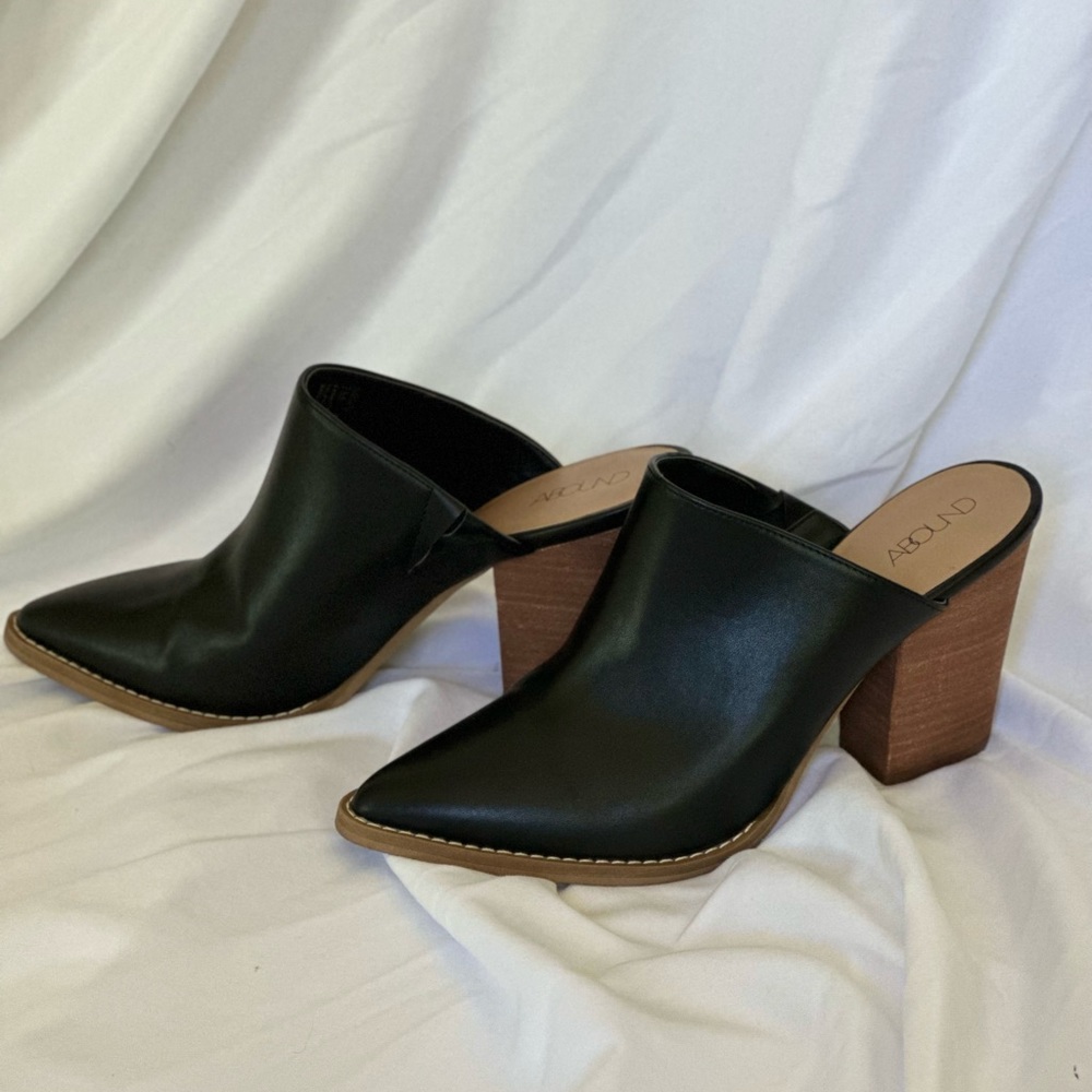 Abound shoes